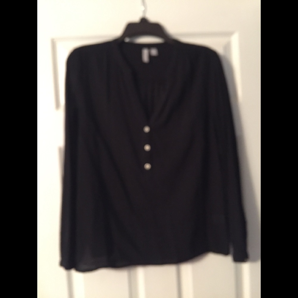 Black light and airy top